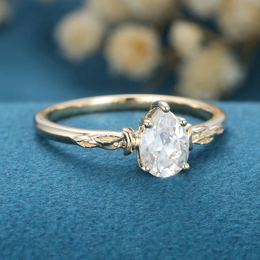 Pear cut moissanite Solitaire Engagement Ring MRG025